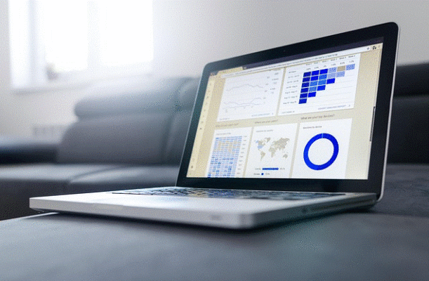 KPI Dashboard data-driven decisions